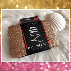 Danielle 7 Piece Manicure Set